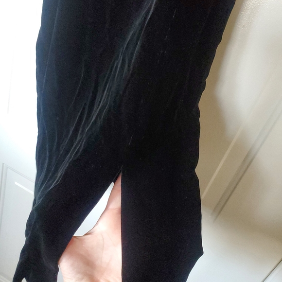 New Belly Basics Velvet and Silk Dress size L - Picture 3 of 12